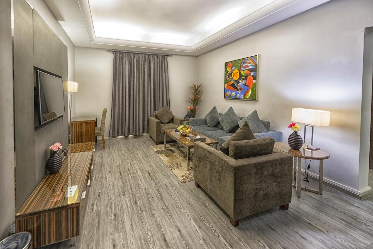 Elite Al Hamra - Al Cornich Aparthotel เจดดาห์ ภายนอก รูปภาพ